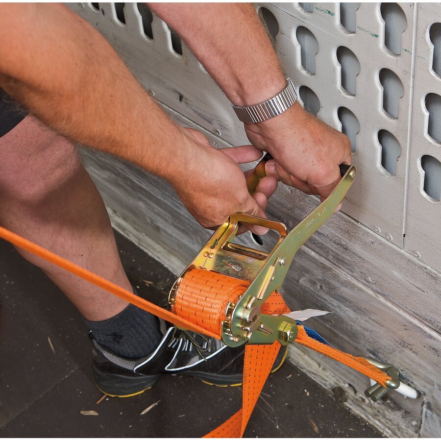 Einfaches Handling auch bei engen Platzverhältnissen Einfaches Handling auch bei engen Platzverhältnissen